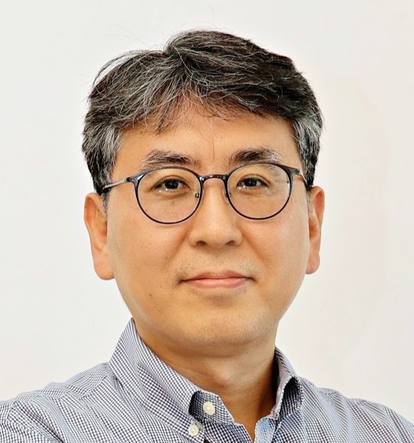 Kiem, Young-Hoon
